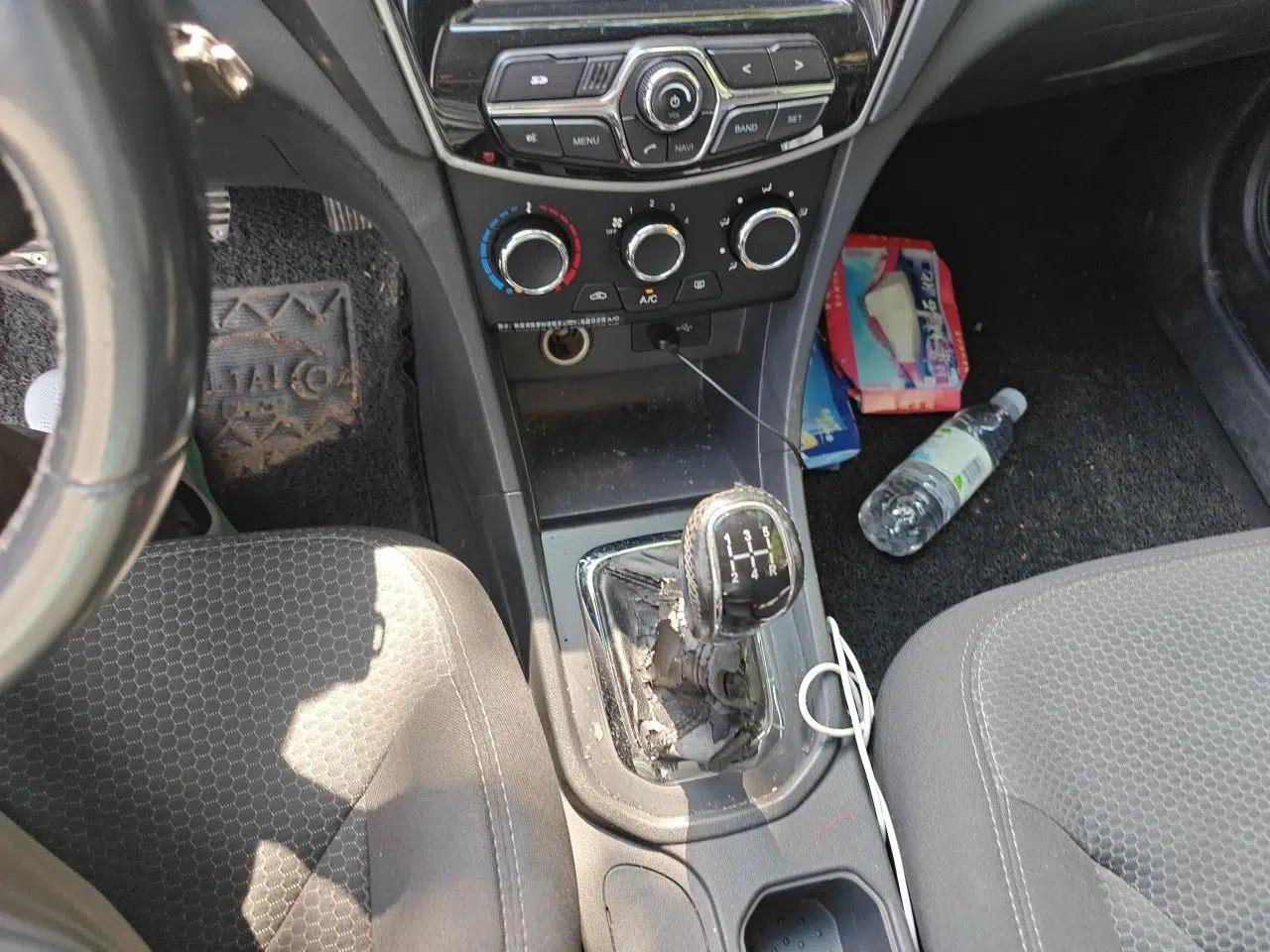 Chery Arrizo 3 2015 1.5L Manual - Powerful Version — миниатюра 14