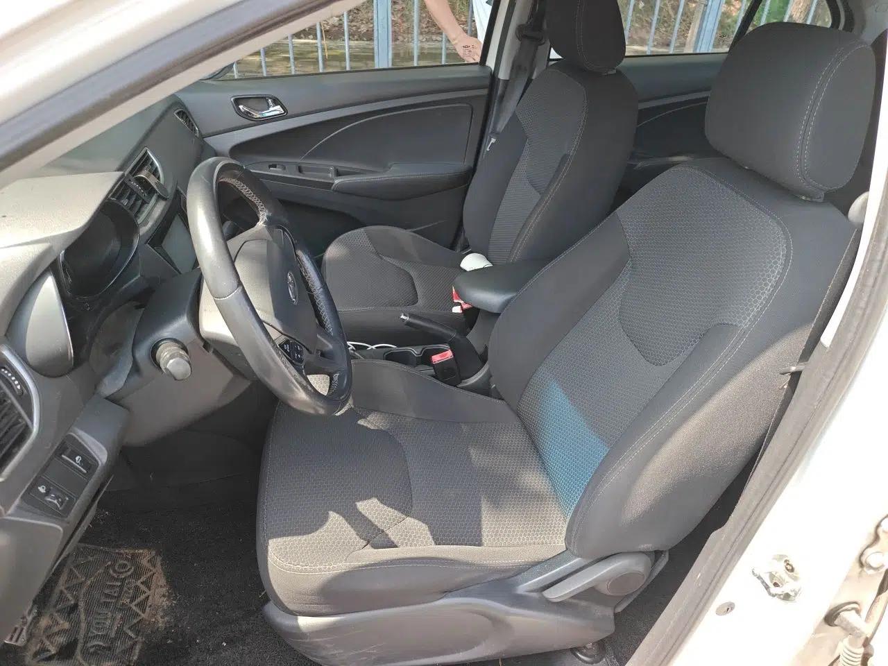 Chery Arrizo 3 2015 1.5L Manual - Powerful Version — миниатюра 15