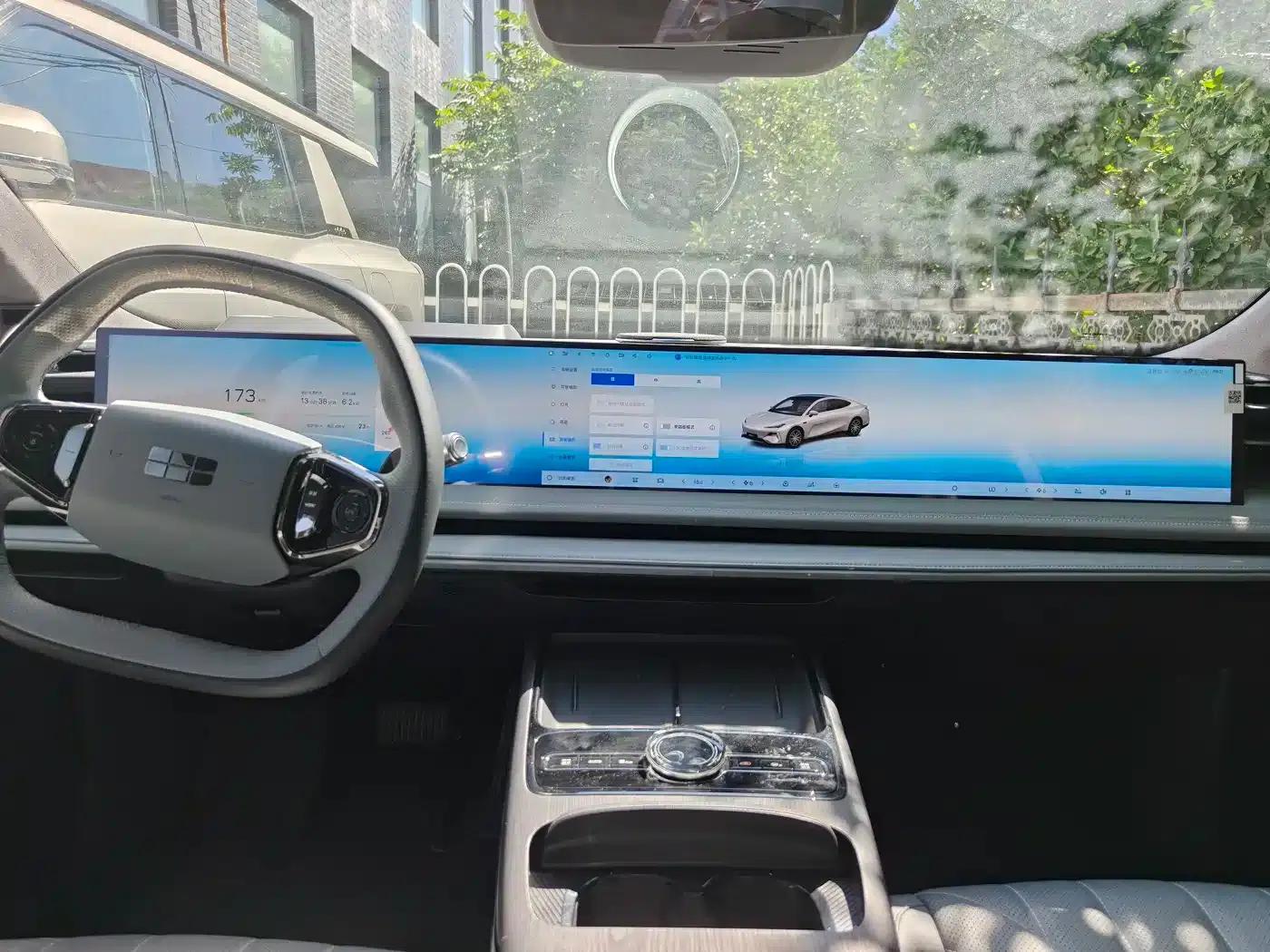 Galaxy E8 2025 Model 700km Long-Range Intelligent Driving Edition — миниатюра 13