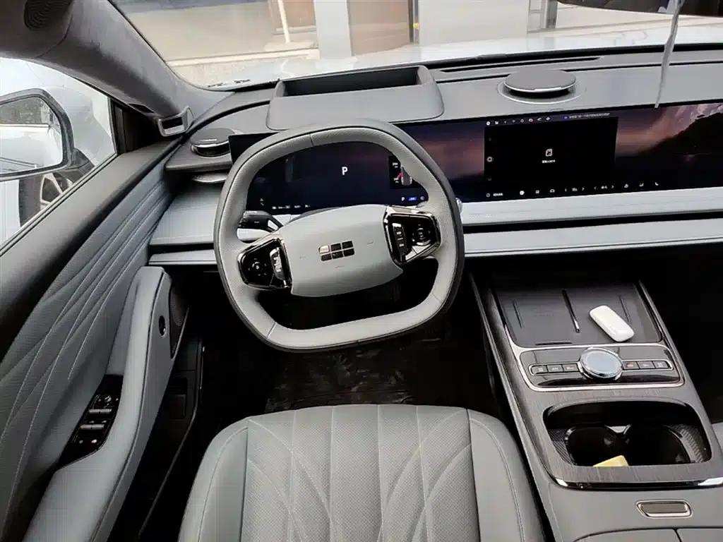 Galaxy E8 2025 Model 700km Long-Range Intelligent Driving Edition — миниатюра 17