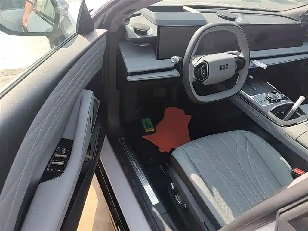 Galaxy E8 2025 Model 700km Long-Range Intelligent Driving Edition — миниатюра 16