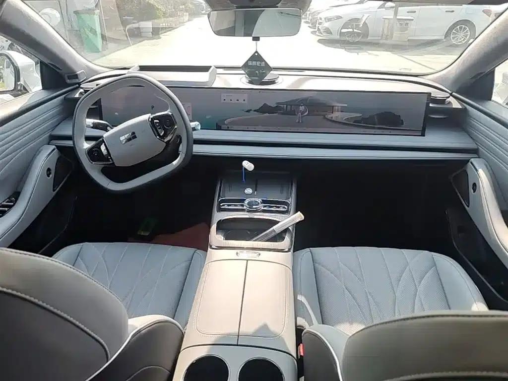 Galaxy E8 2025 Model 700km Long-Range Intelligent Driving Edition — миниатюра 10
