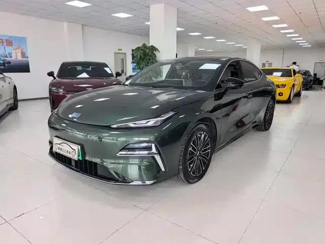 Galaxy Star 8 2025 Model 130km EM-i Premium Edition