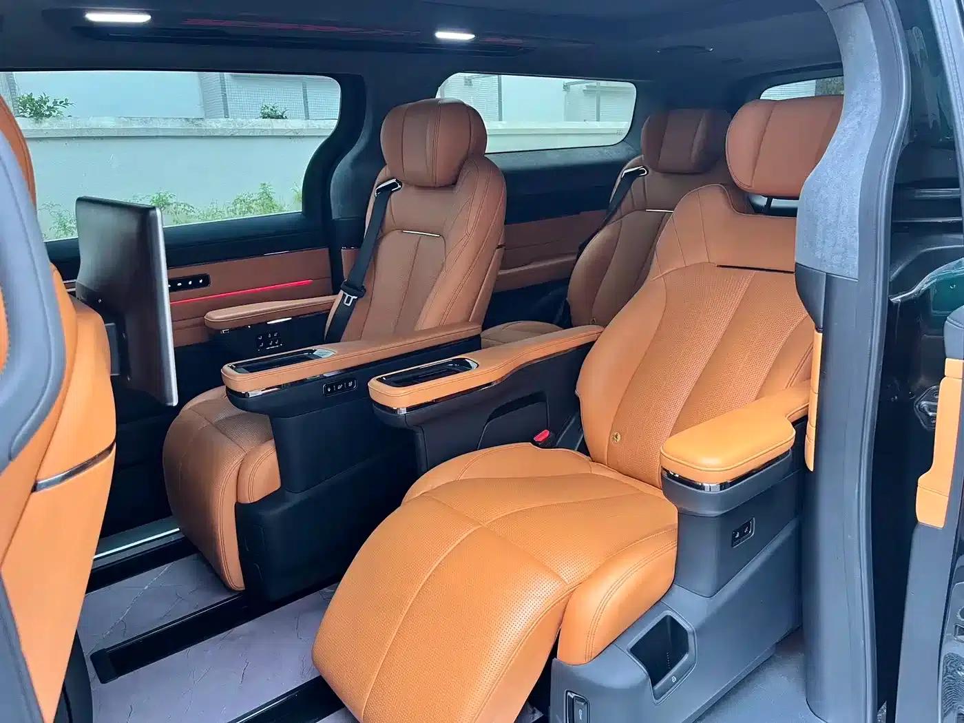 Wingzhen L380 2024 Model, 140-degree, 6-seater, 4WD Ultra — миниатюра 6