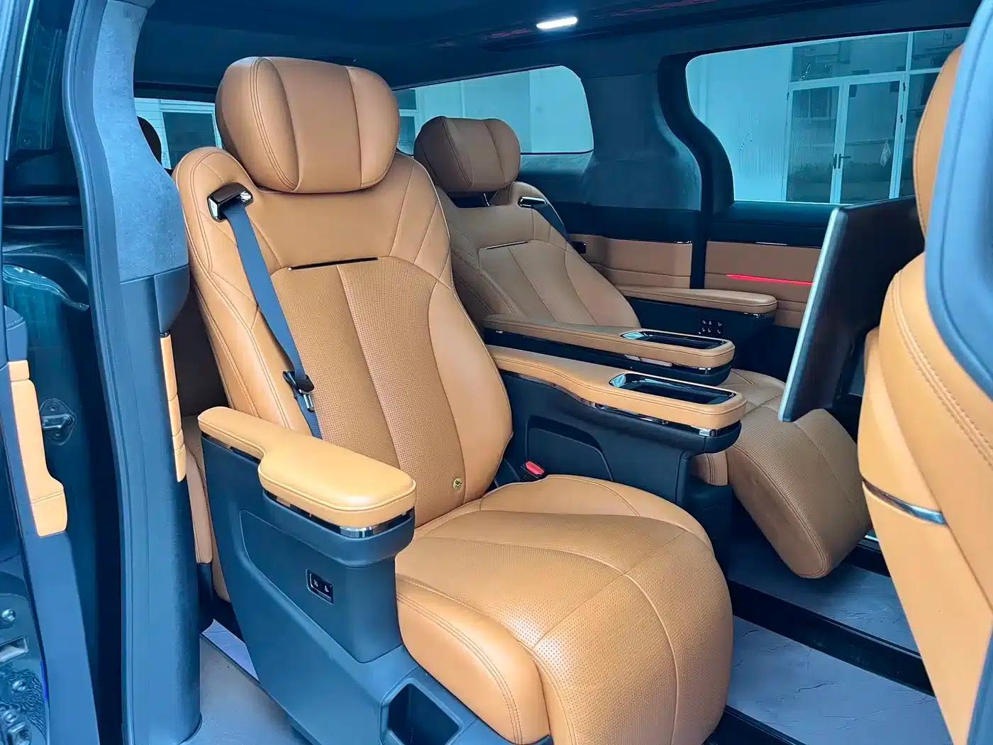 Wingzhen L380 2024 Model, 140-degree, 6-seater, 4WD Ultra — миниатюра 8