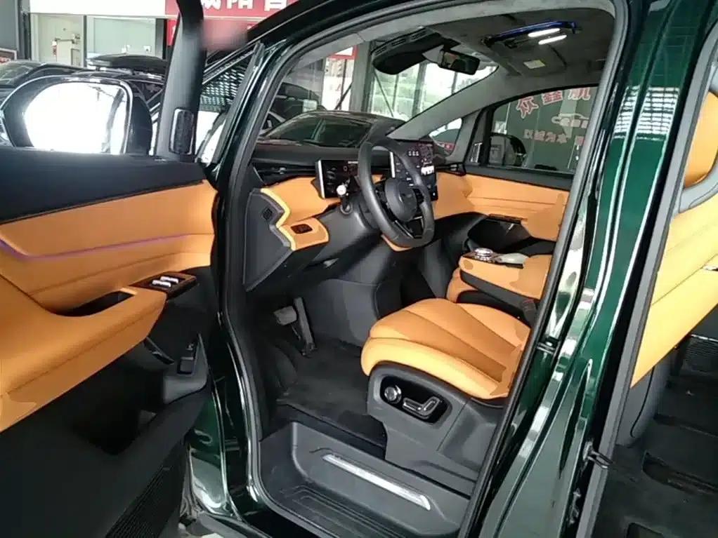 Yizhen L380 2025 Model 805km Flagship Edition 4WD — миниатюра 16