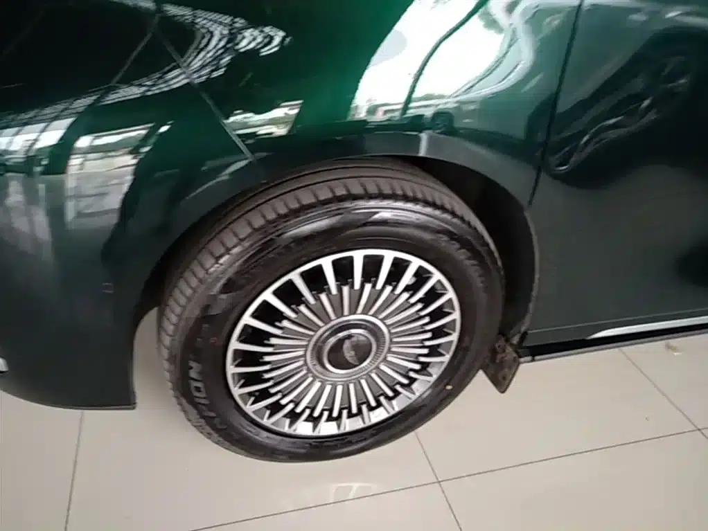 Yizhen L380 2025 Model 805km Flagship Edition 4WD — миниатюра 23