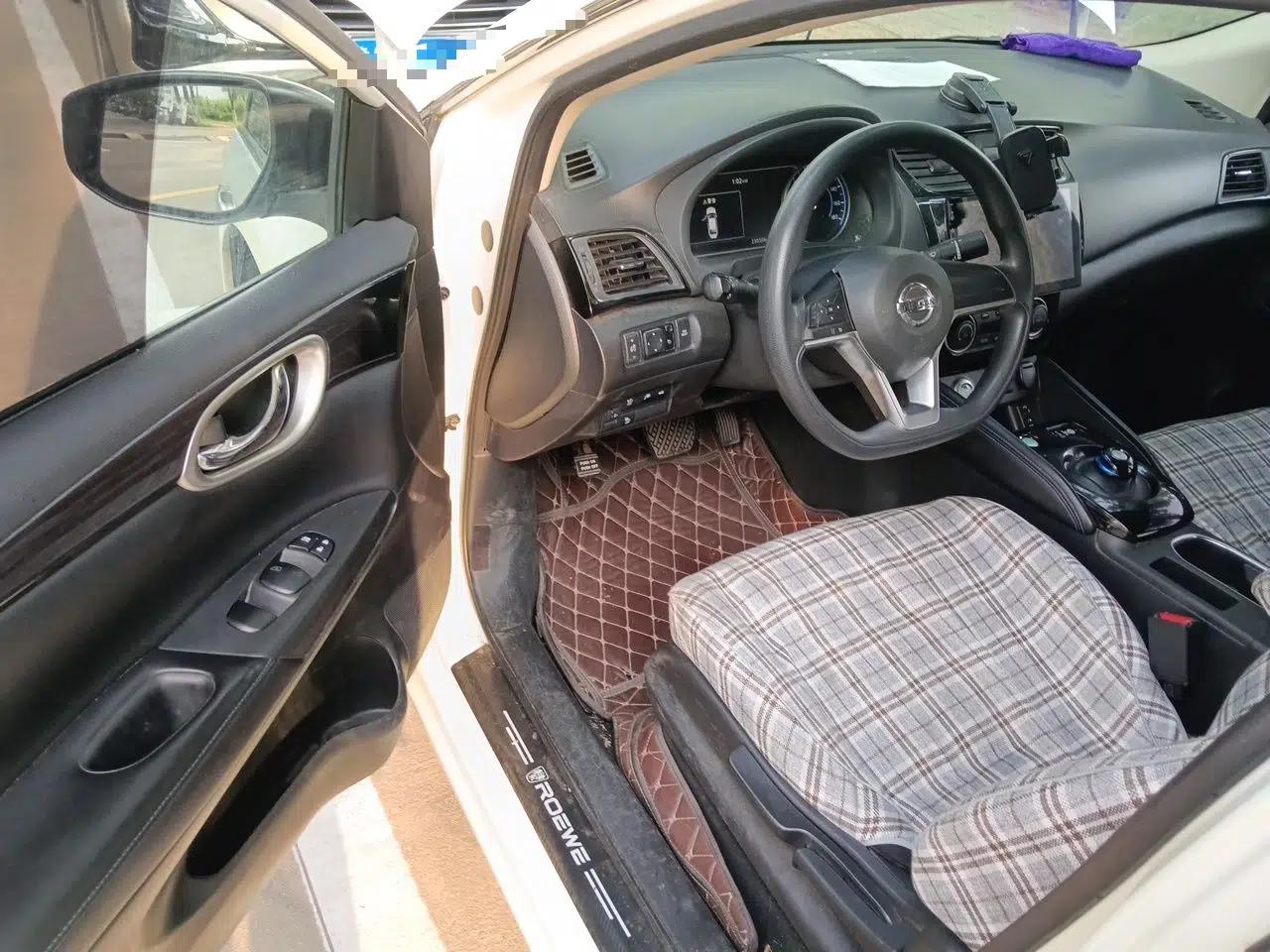 Nissan Sylphy EV 2018 Smart Edition — миниатюра 16