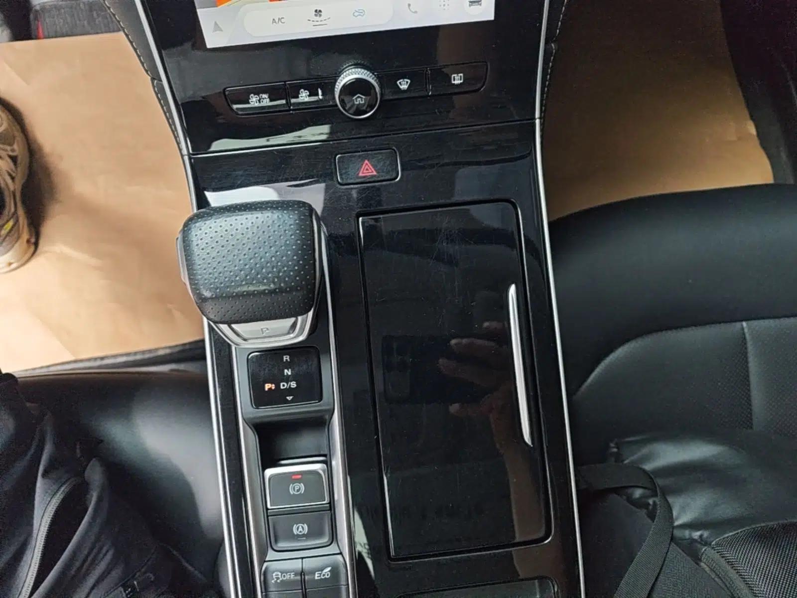 Roewe i6 MAX 2020 300TGI Automatic Sporty Cool Edition — миниатюра 16