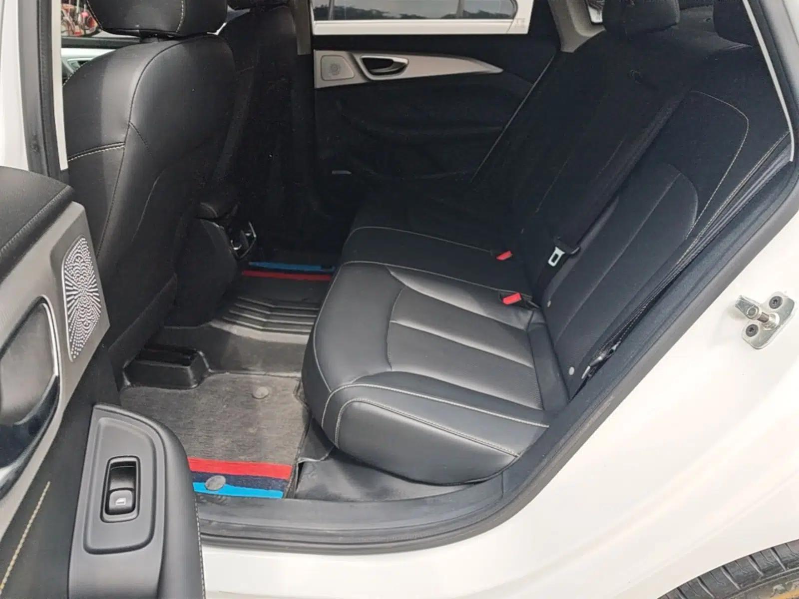 Roewe i6 MAX 2020 300TGI Automatic Sporty Cool Edition — миниатюра 20