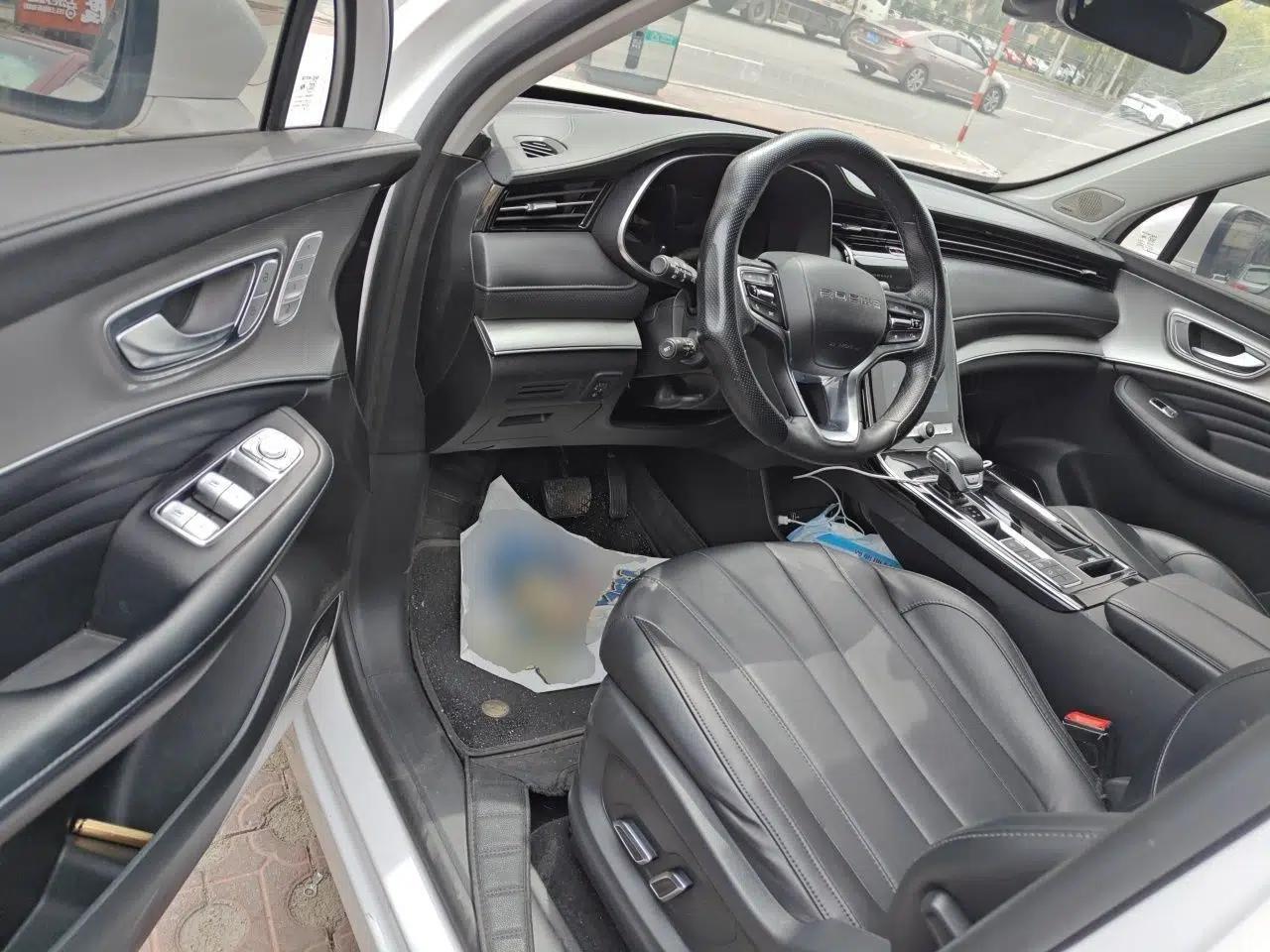 Roewe RX5 eMAX 2020 500 PHEV Smart Cabin Flagship Edition — миниатюра 16