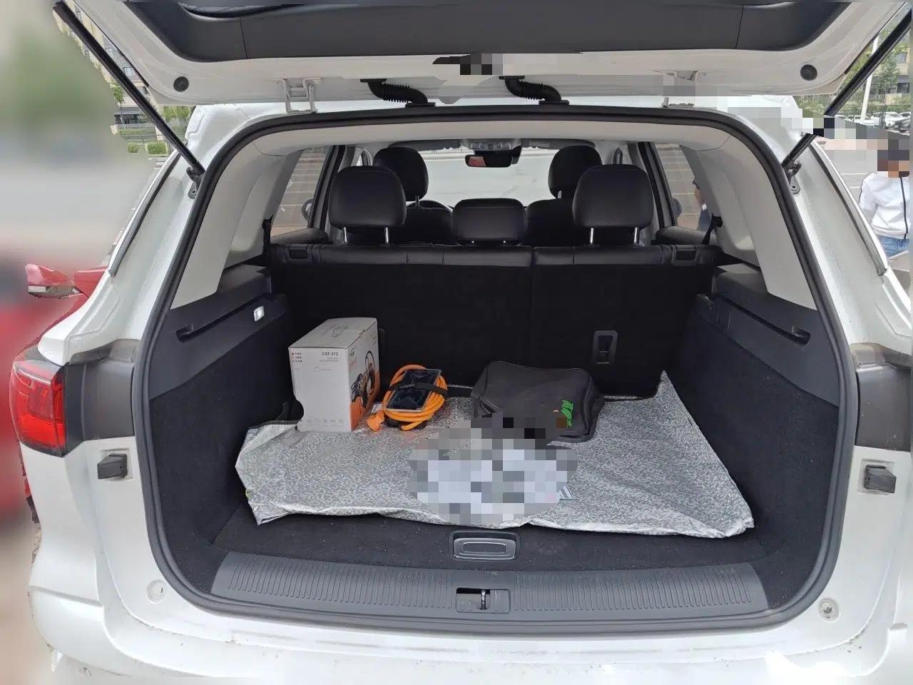 Roewe RX5 eMAX 2020 500 PHEV Smart Cabin Flagship Edition — миниатюра 19