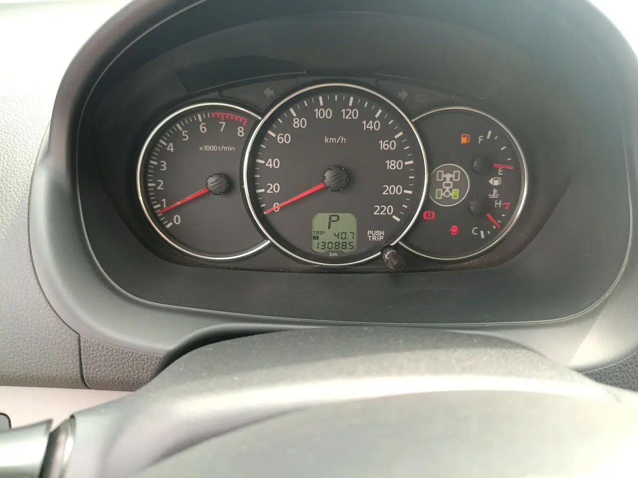 Mitsubishi Pajero Sport 2013 3.0L Automatic 4x4 Executive Edition — миниатюра 12