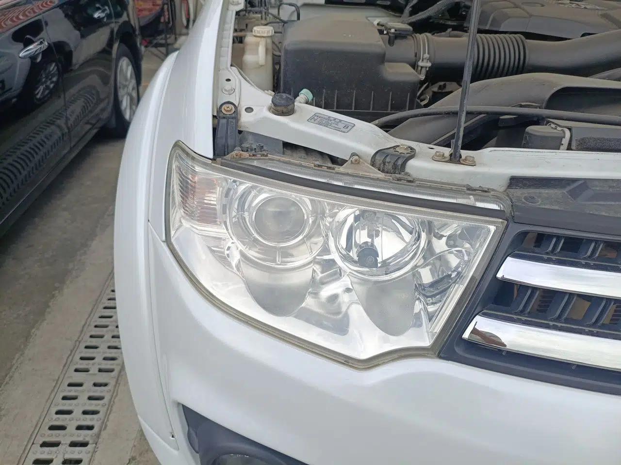 Mitsubishi Pajero Sport 2013 3.0L Automatic 4x4 Executive Edition — миниатюра 7