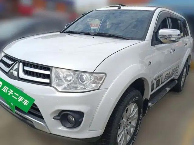 Mitsubishi Pajero Sport 2013 3.0L Automatic 4x4 Executive Edition
