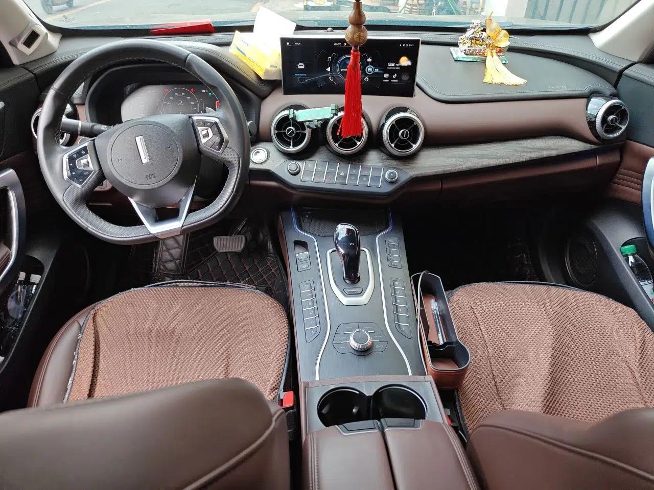 Wey VV7 New Energy 2020 PHEV 2.0T Flagship Model — миниатюра 9