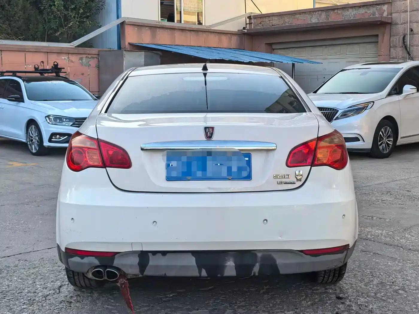 Roewe 550 2013 Classic Edition 550 1.8L Automatic Fashion Model — миниатюра 5