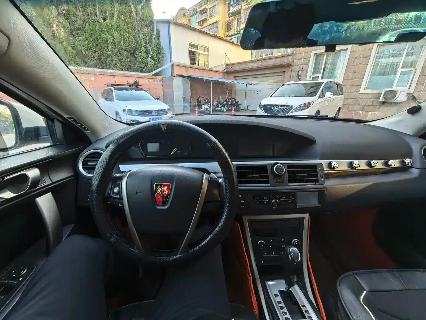 Roewe 550 2013 Classic Edition 550 1.8L Automatic Fashion Model — миниатюра 10