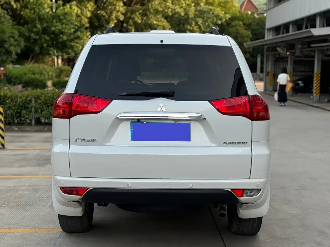 2013 Pajero Sport 3.0L Automatic 2WD Luxury Edition — миниатюра 16