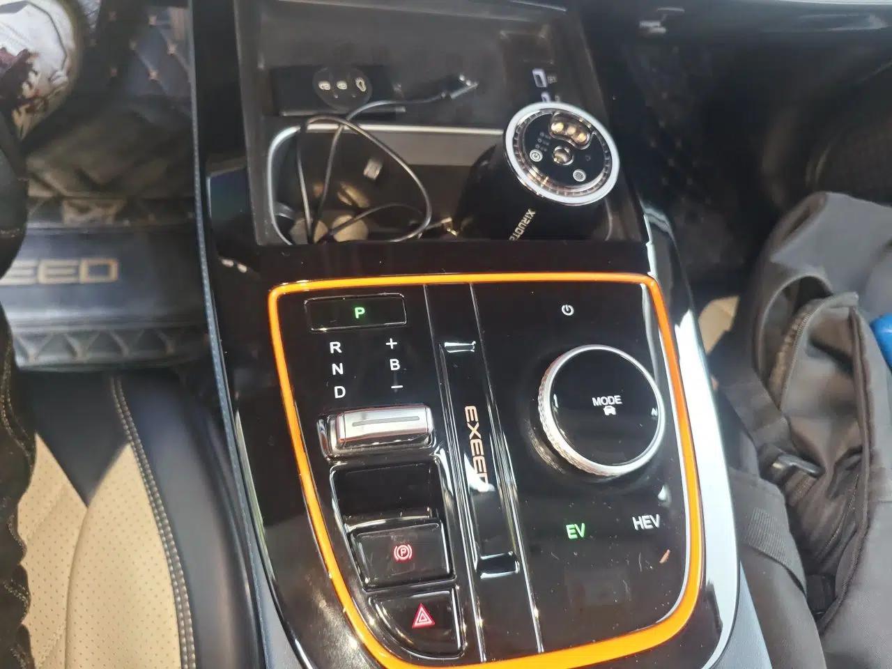 EXEED Zhuifeng C-DM 2023 1.5 TCI-DHT 80KM Yu Feng Xing Edition — миниатюра 14