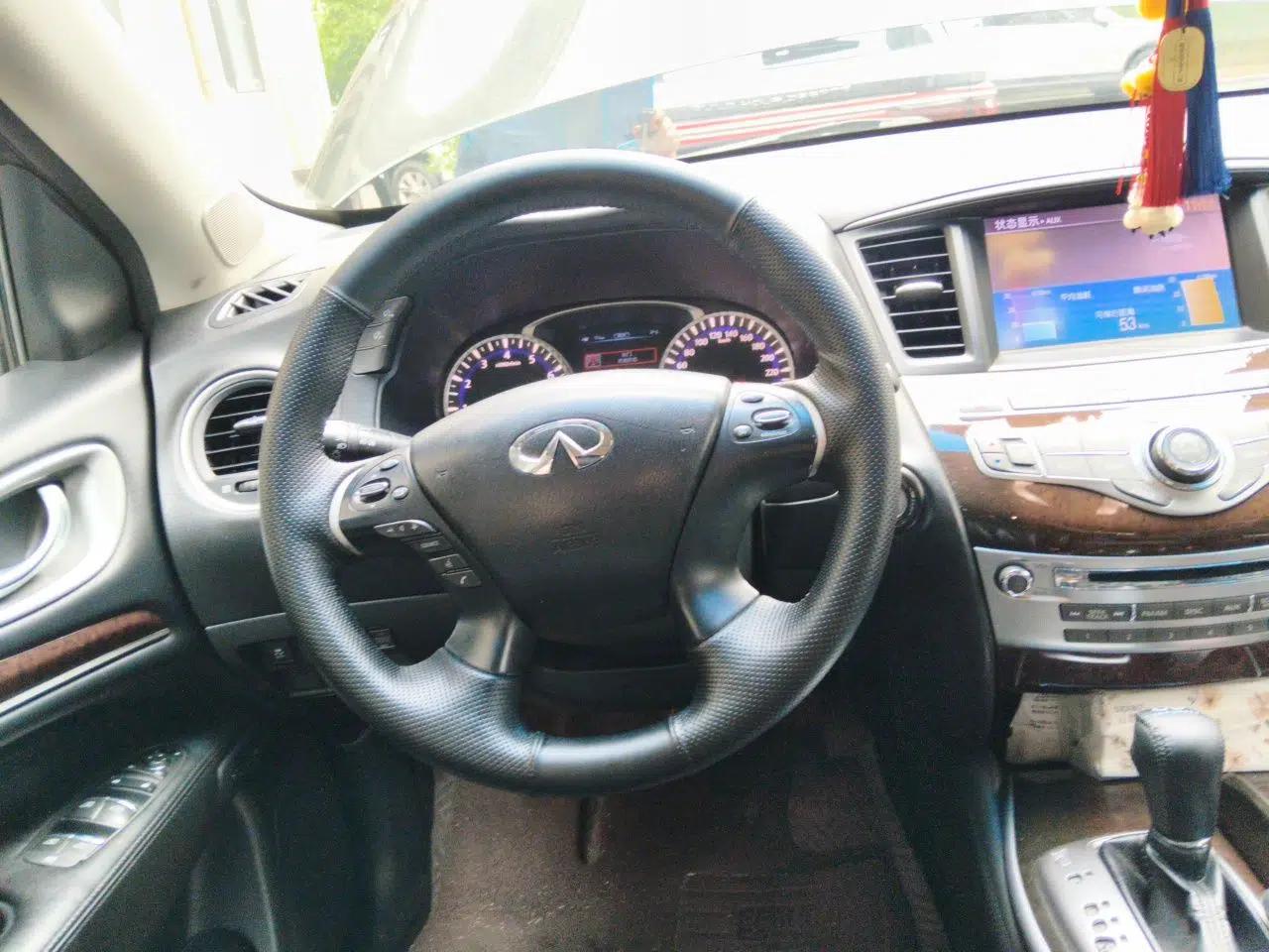 Infiniti JX 2013 JX35 Two-Wheel-Drive Excellence Edition — миниатюра 10