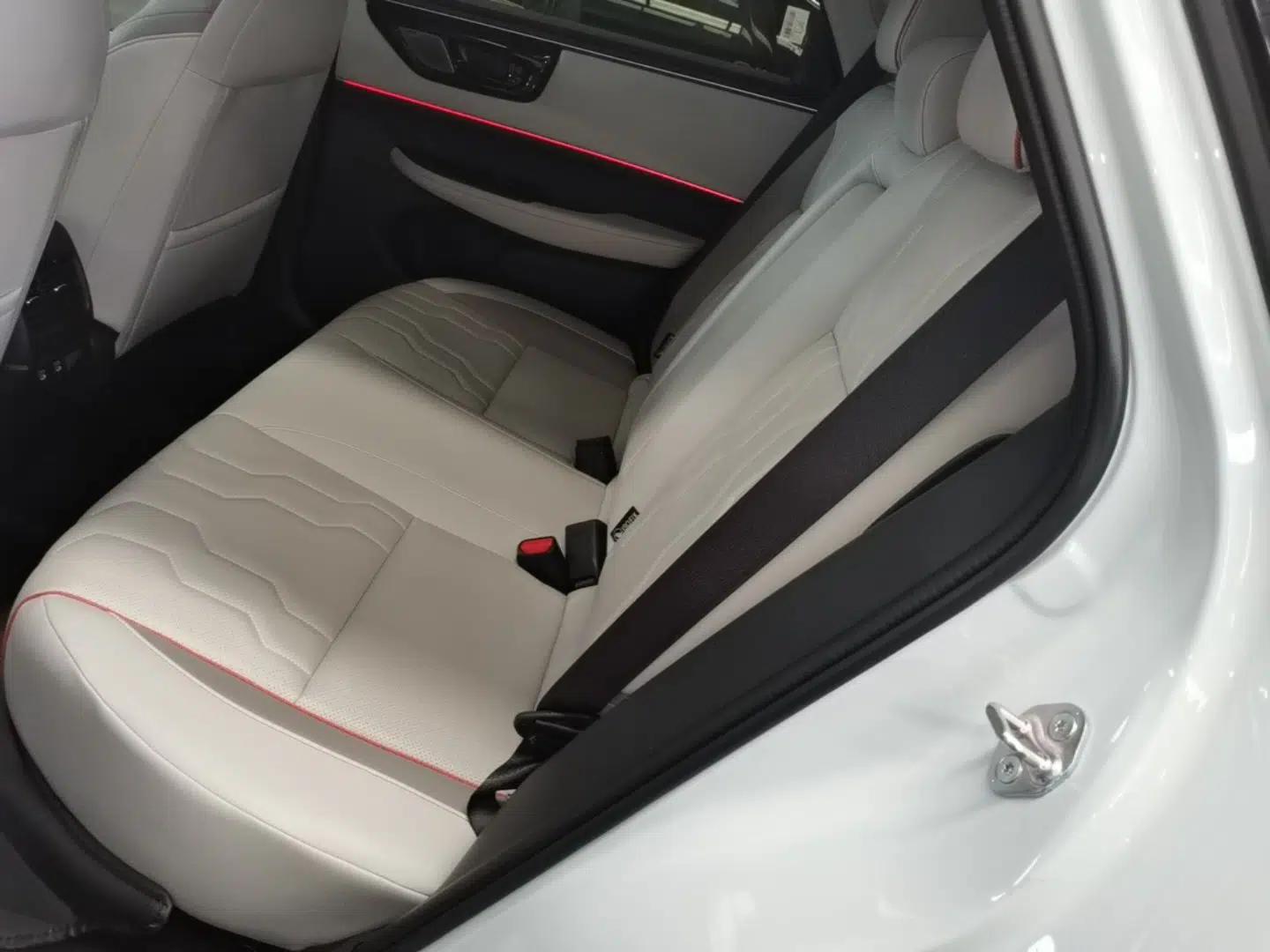 Honda e:NS2 2024 Ignite Edition — миниатюра 25