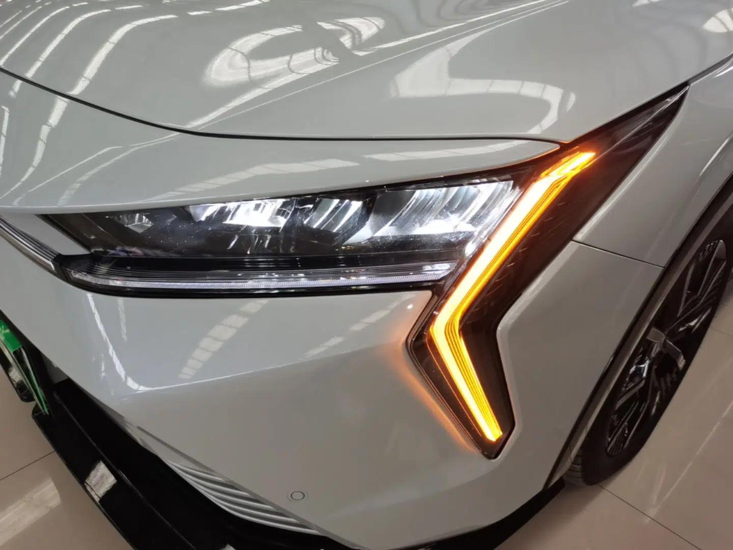 Honda e:NS2 2024 Ignite Edition — миниатюра 8