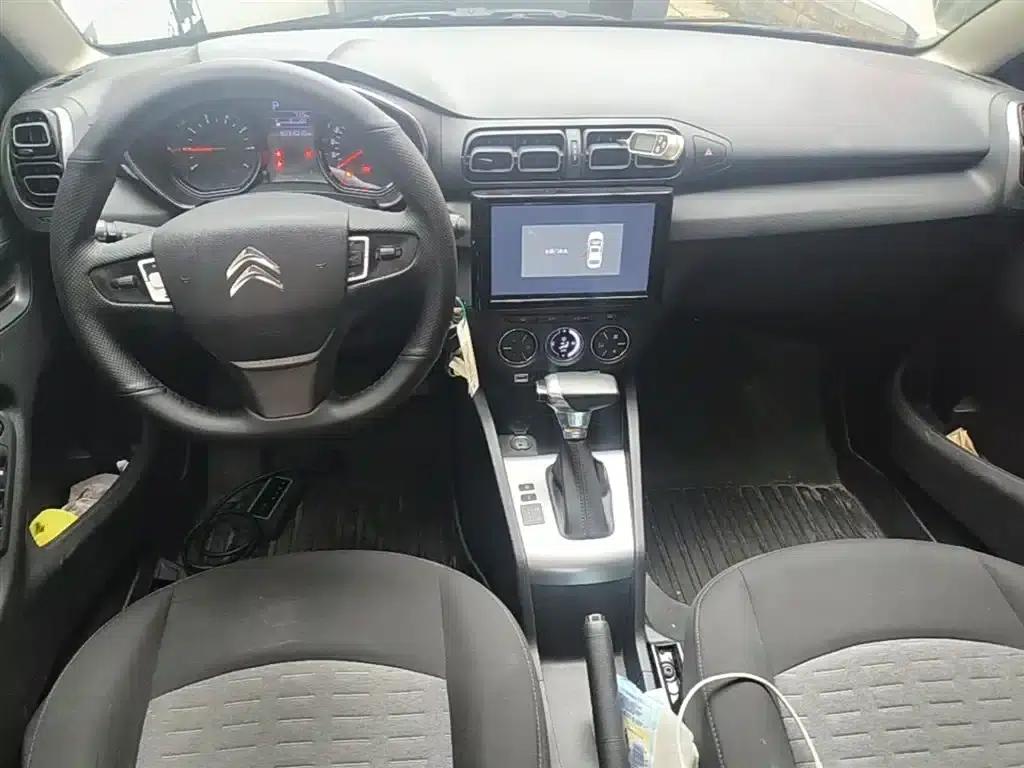 Citroën C3L 2020 190THP Automatic Upgrade Edition — миниатюра 10
