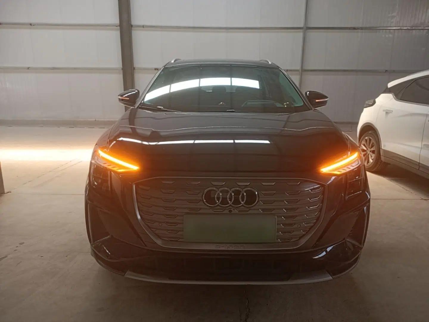 Audi Q5 e-tron 2023 40 e-tron Shining Edition Brocade Suit — миниатюра 2