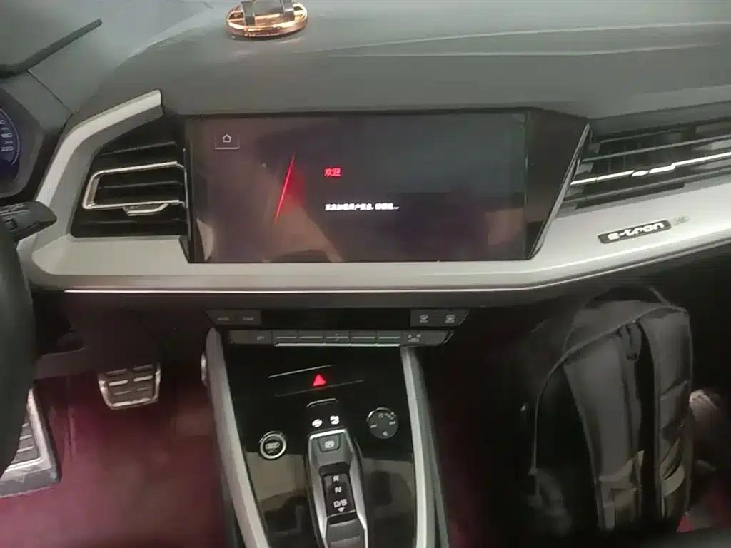 Audi Q5 e-tron 2023 Model 40 e-tron Shining Edition - Premium Outfit — миниатюра 13