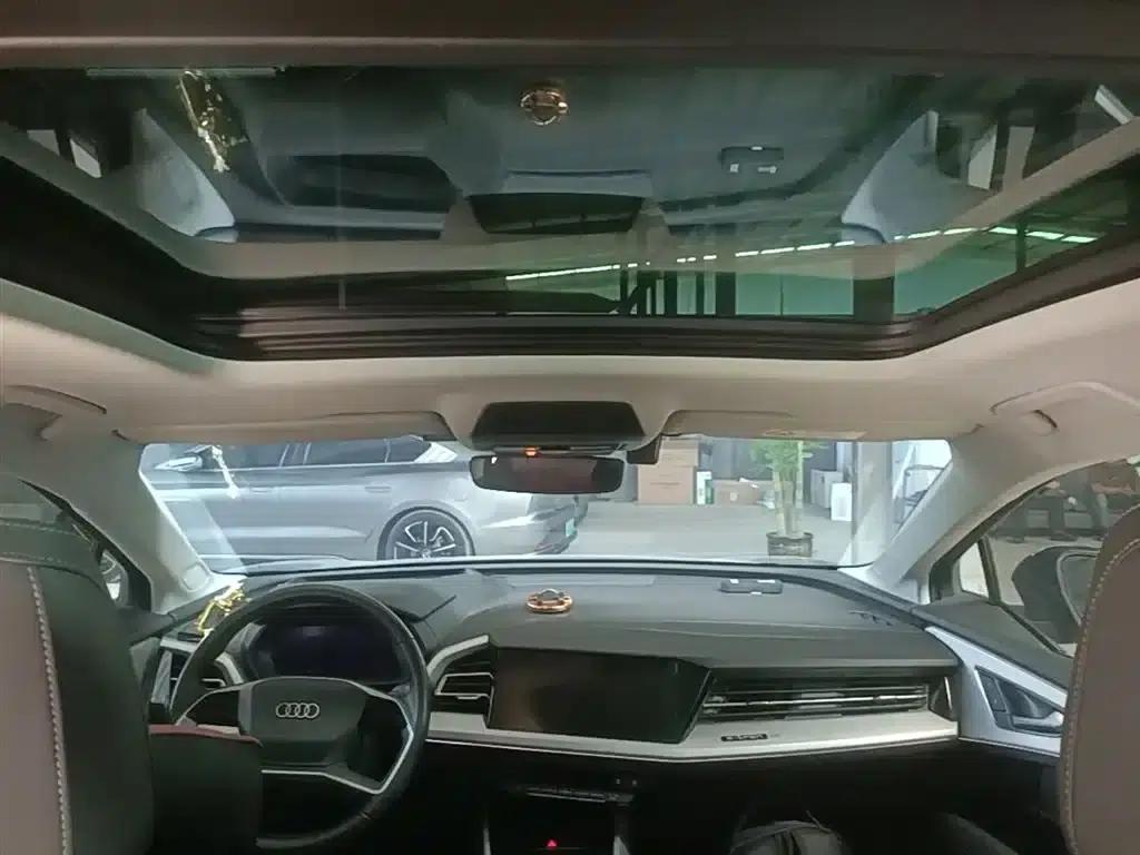 Audi Q5 e-tron 2023 Model 40 e-tron Shining Edition - Premium Outfit — миниатюра 18