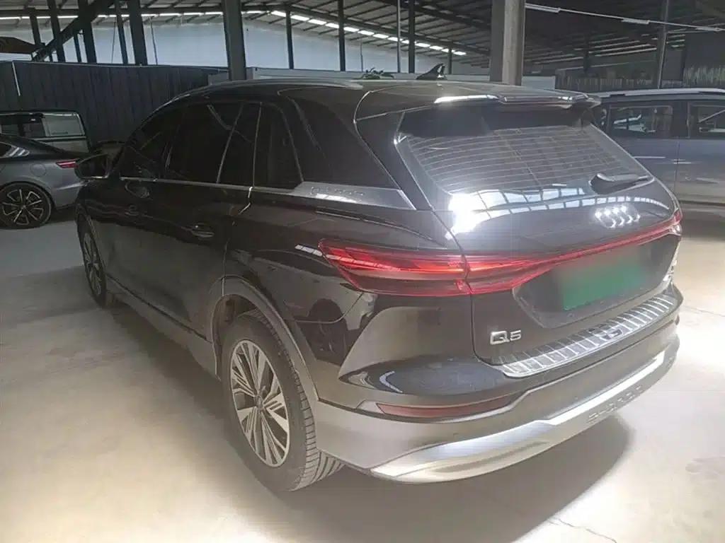 Audi Q5 e-tron 2023 Model 40 e-tron Shining Edition - Premium Outfit — миниатюра 5