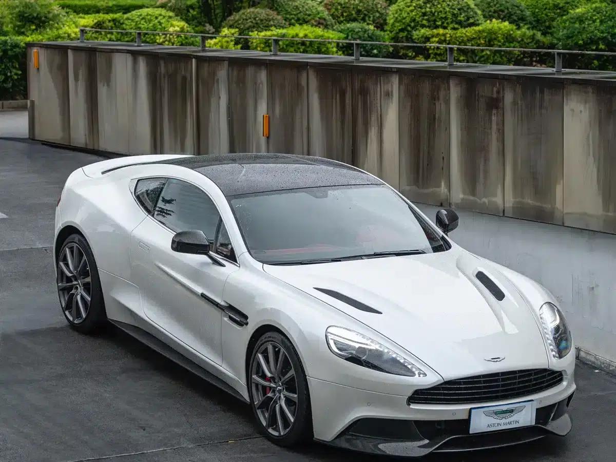 2013 Vanquish 6.0L Standard Model — миниатюра 12
