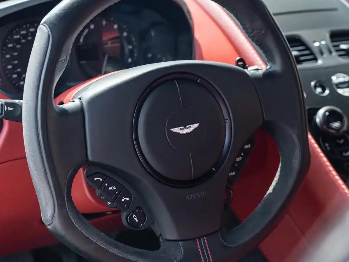 2013 Vanquish 6.0L Standard Model — миниатюра 20