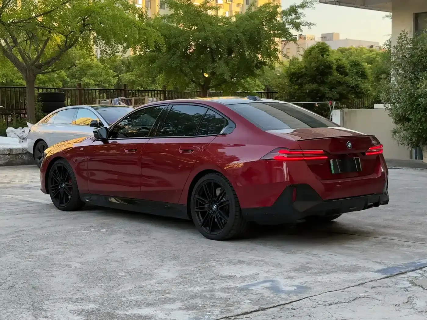 2024 BMW i5 M60 xDrive M60 — миниатюра 4
