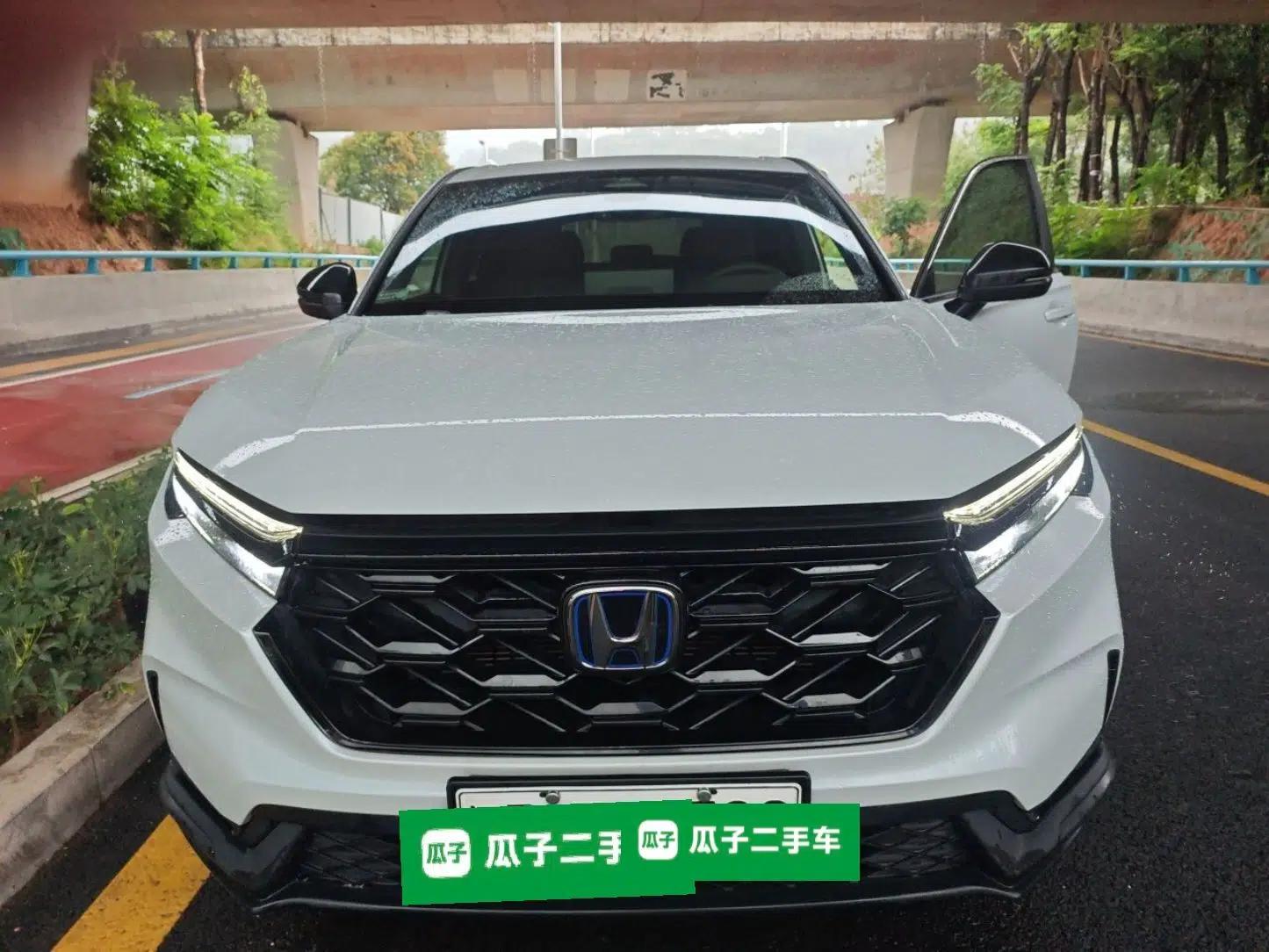 Honda CR-V New Energy 2023 2.0L ePHEV Flagship Edition — миниатюра 2