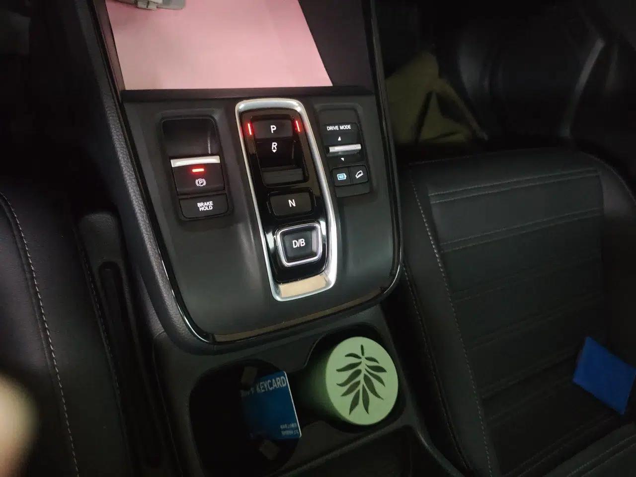 Honda CR-V New Energy 2023 2.0L ePHEV Flagship Edition — миниатюра 14