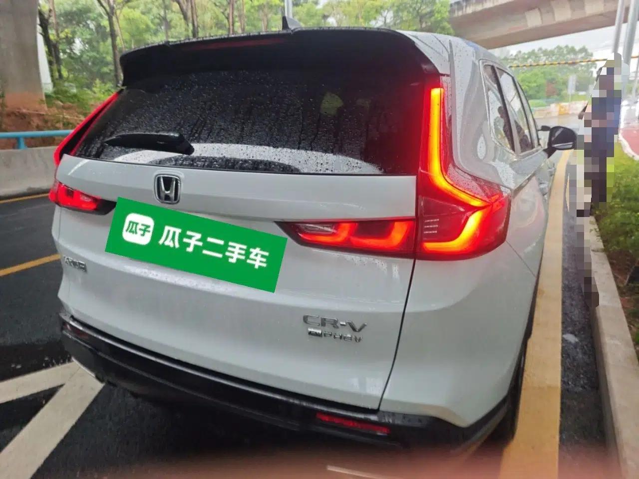 Honda CR-V New Energy 2023 2.0L ePHEV Flagship Edition — миниатюра 6