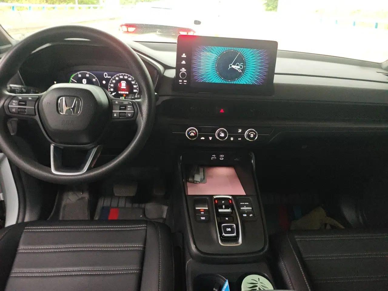 Honda CR-V New Energy 2023 2.0L ePHEV Flagship Edition — миниатюра 9