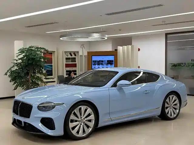 2026 Continental Plug-in Hybrid GT Base Model