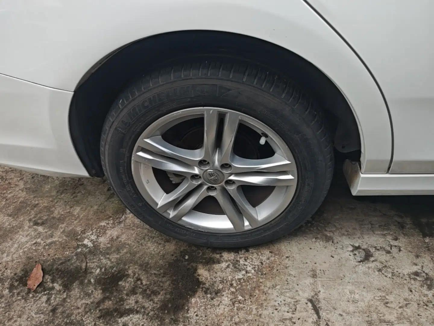 Bestune B30 2016 1.6L Automatic Luxury Model — миниатюра 11