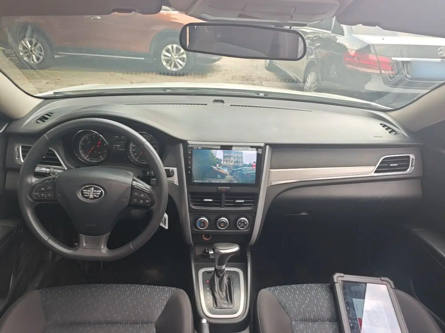 Bestune B30 2016 1.6L Automatic Luxury Model — миниатюра 12