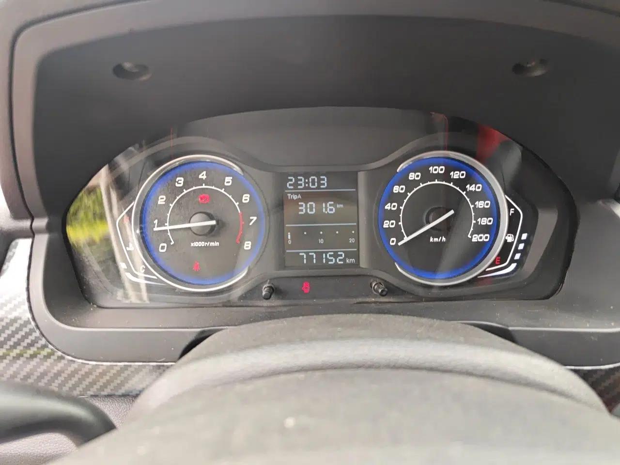 BAIC Senova X25 2015 1.5L manual Comfort trim level — миниатюра 11