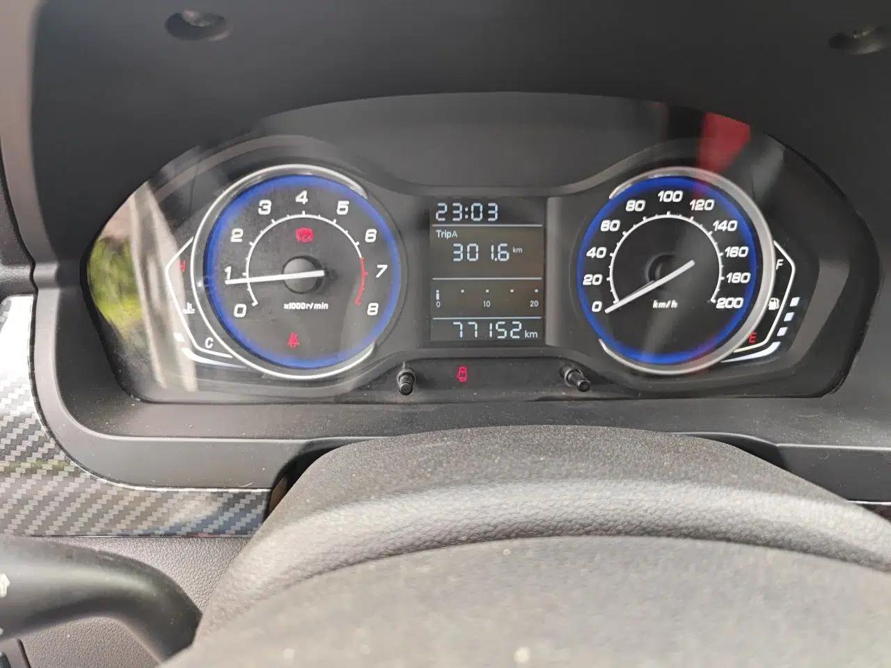 BAIC Senova X25 2015 1.5L manual Comfort trim level — миниатюра 12