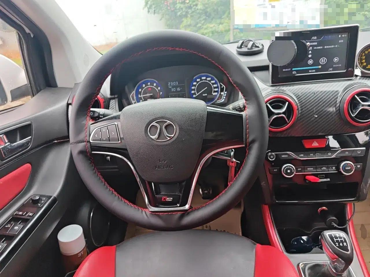 BAIC Senova X25 2015 1.5L manual Comfort trim level — миниатюра 10