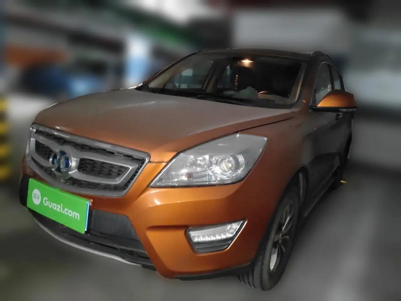 BAIC Senova X65 2015 2.0T Manual Elite Edition — миниатюра 1