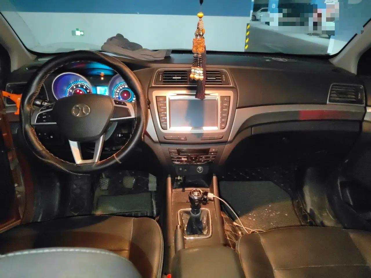 BAIC Senova X65 2015 2.0T Manual Elite Edition — миниатюра 9