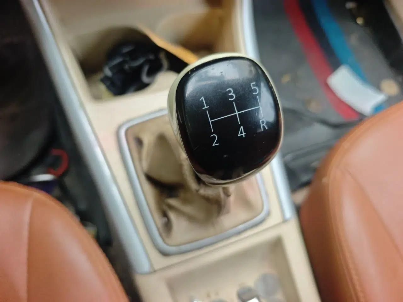 BAIC Senova D20 2015 Hatchback 1.3L Manual Leisure Edition — миниатюра 14