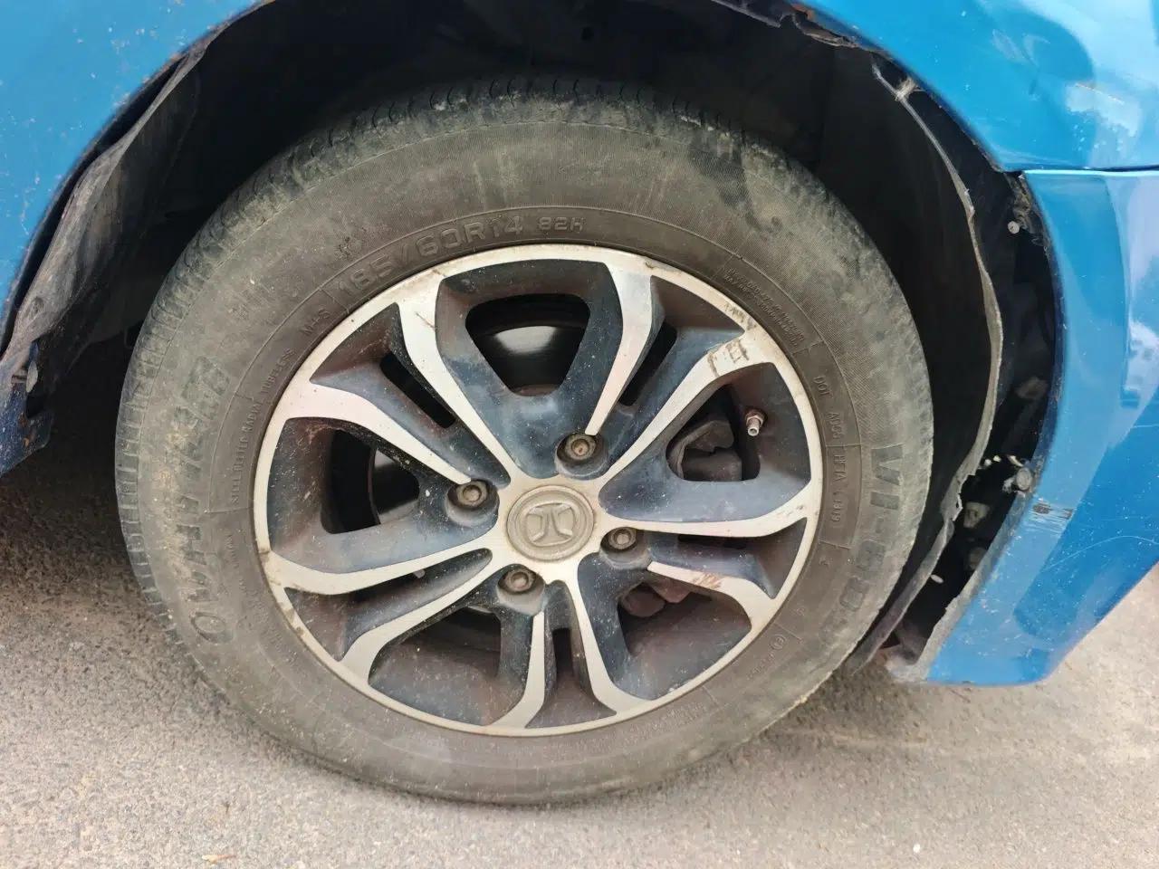 BAIC Senova D20 2015 Hatchback 1.3L Manual Leisure Edition — миниатюра 8