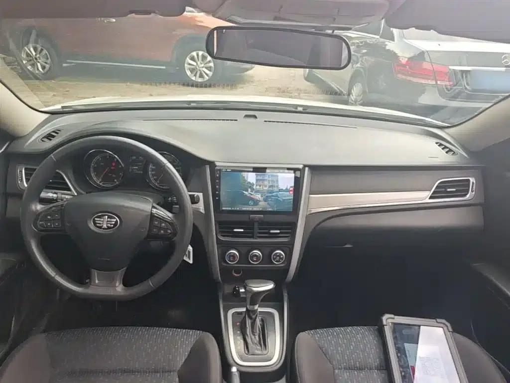Besturn B30 2016 1.6L Automatic Luxury Edition — миниатюра 10